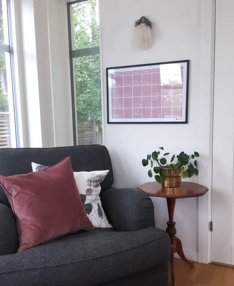 Planeringstavla i rosa passar perfekt in rummet