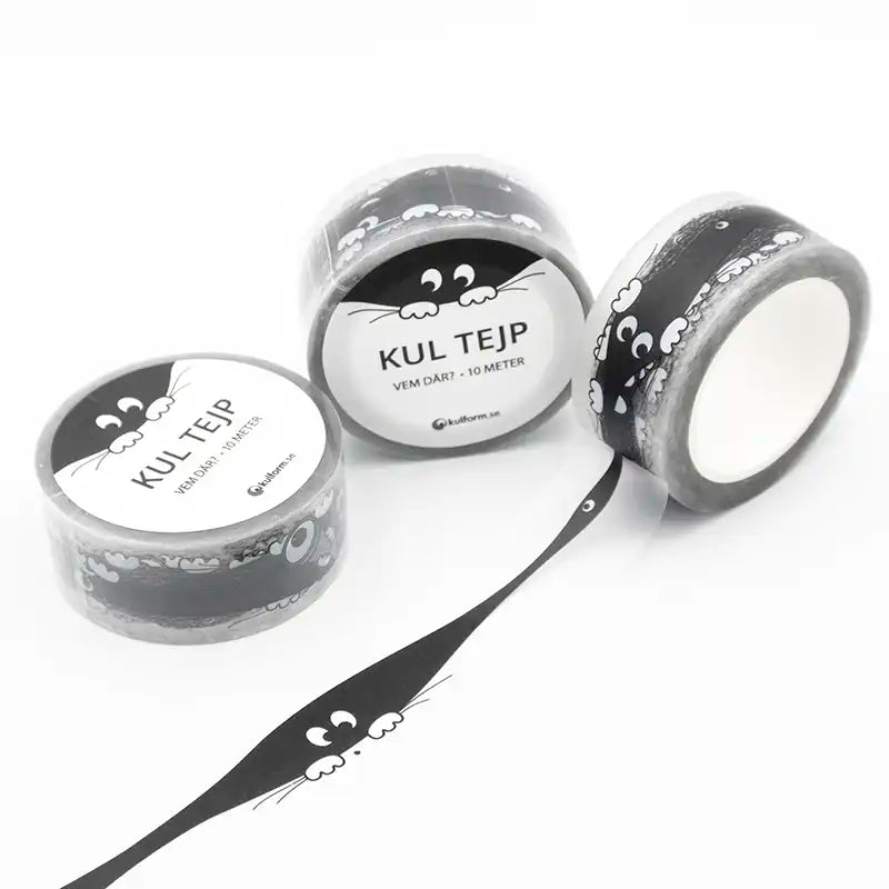 Nyfikna små varelser kikar fram ur mörkret