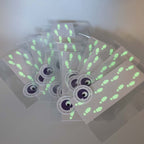 Glow in the dark Nissesteg kommer i set om 14 små fotspår.