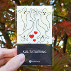 En förpackning med spök-tatueringar innehåller 9 spöken och 3 hjärtan.