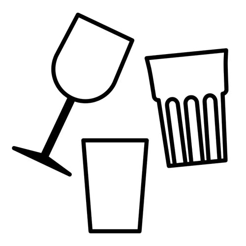 Glas av olika slag - vinglas, vattenglas, kaffeglas.